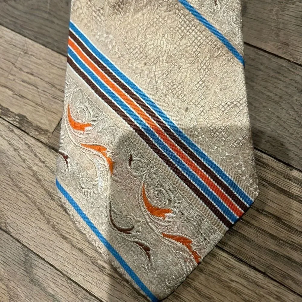 Men’s tie unbranded silk